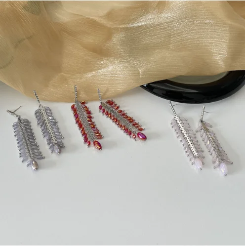 

Women Crystal Wheat Ear Feather Stud Earrings Light Luxury zircon Long Earrings