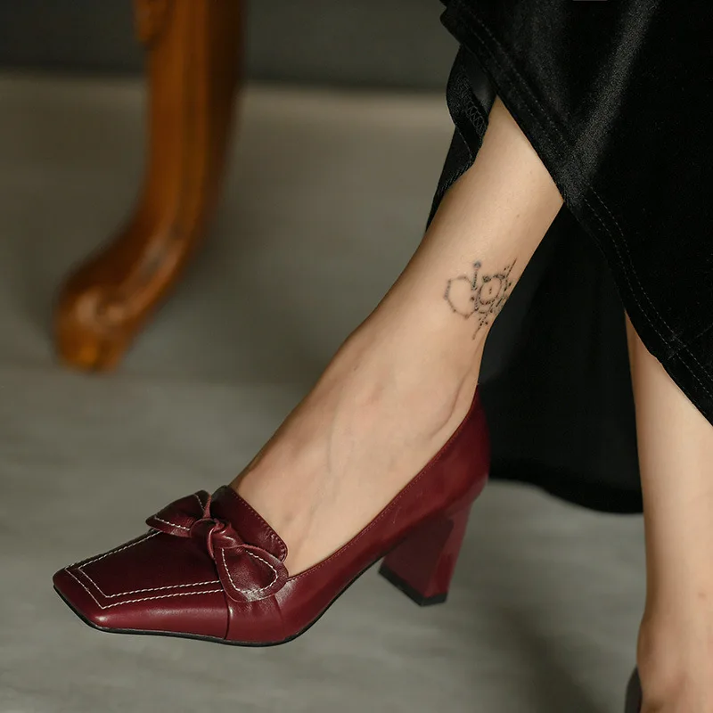 2022 Spring New High Heels Square Toe Office Dress Ladies Leather Thick Heel Shallow Mouth Classic High Heels 7 Cm