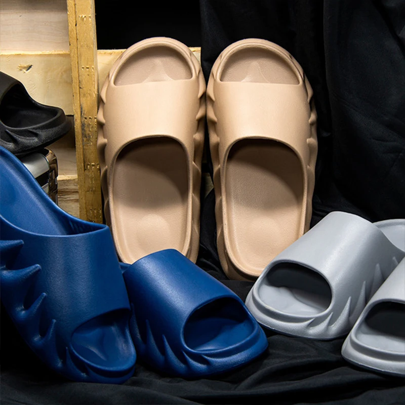 

New Mens Slippers Indoor Nice Non-Slip Home Bathroom Slippers For Man Woman Unisex Massage Badslippers Summer Beach Slides Men