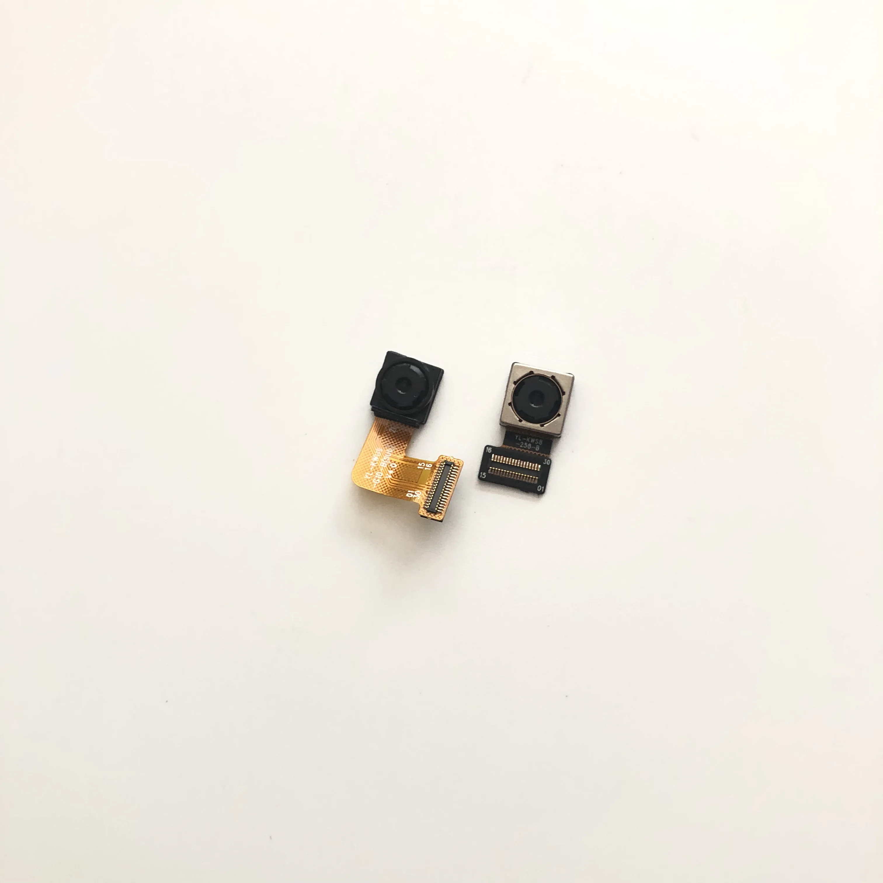 

UMIDIGI S2 Back Camera Rear Camera 13.0+5.0MP Module For UMIDIGI S2 Helio P20 Octa Core 6.0 inch 1440 x 720 Smartphone