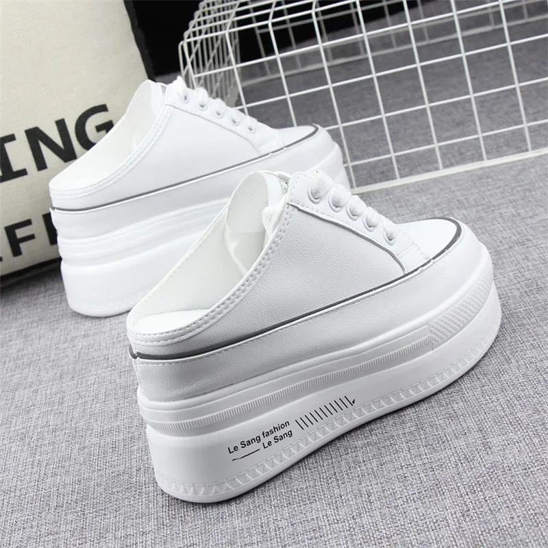 

2021 outer wear thick-soled lazy white shoes, one foot toe cap without heel, inner heightening half slippers