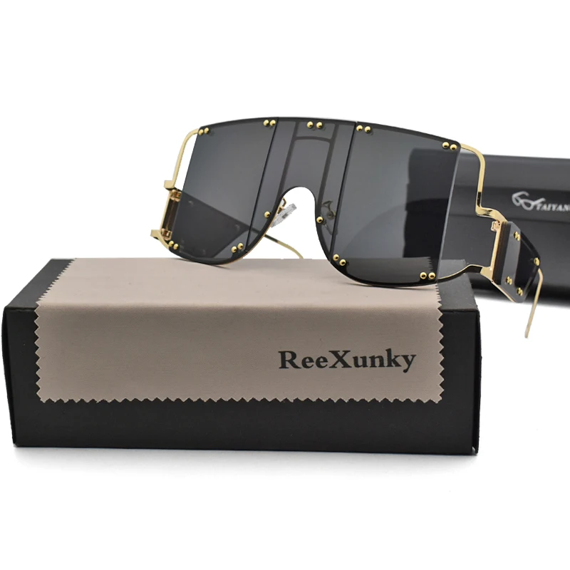 

New Oversized Square Sunglasses Women 2020 Fashion Metal Rivet Mirror Shades Mirrored Men Sun Glasses Outdoor Punk Sunglass