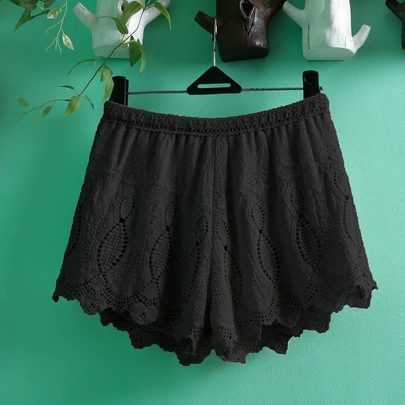 

2018 Summer new women elastic waist cotton lace shorts casual loose high waist white shorts Japanese Mori Girl