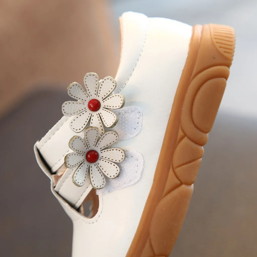 2021 модные сандалии для девочек милая вечерние чная Мягкая Повседневная обувь с