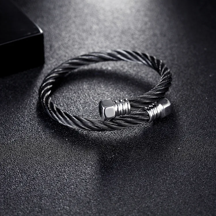 

Fashion Stainless steel European and American round head color matching steel wire opening staggered Bracelet JH002