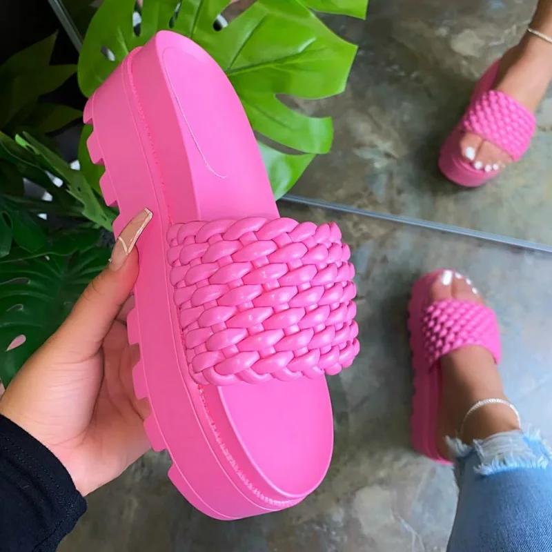 

Summer Outdoor Weaving Slippers Women Platform Wedges Heel Thick Sole Sexy Trend Slides Outside Beach Sandals Ladies Shoes 2020