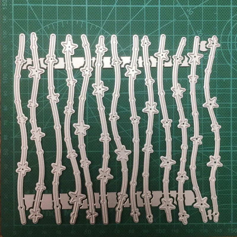 

2020 New Christmas cutting dies Star Border Metal Cutting Dies for DIY Scrapbooking dies Craft dies Paper Card Embossing die cut