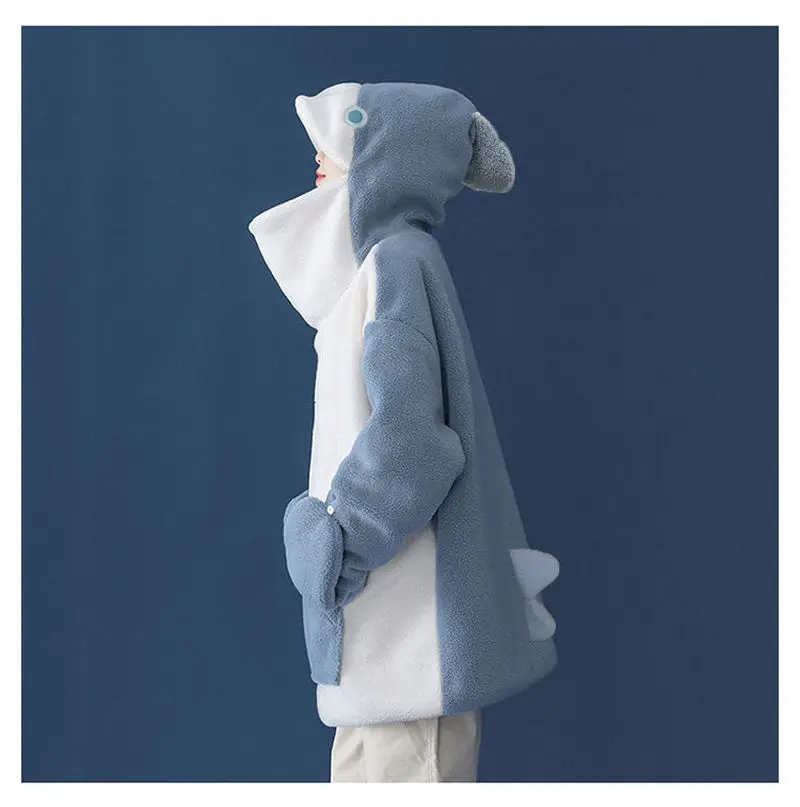 

2021 New closing grey shark hat embroidered cashmere sweater women's coat
