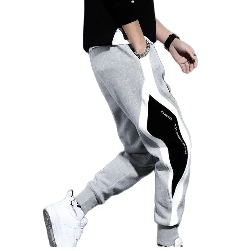 

A popular symbol of summer is the men's version of sweatpants, footbindings, student slacks, loose pants and large men's pants