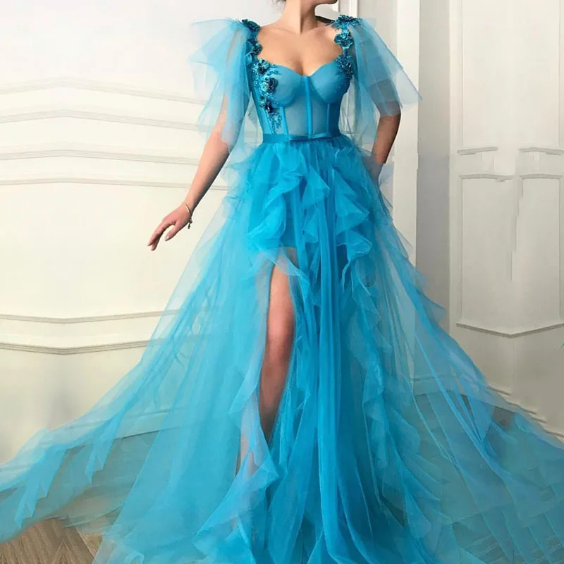 Платье вечернее из тюля с цветочными оборками высоким разрезом | Свадьбы и