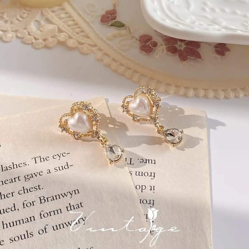 

Женские серьги с жемчугом и сердцем Love God