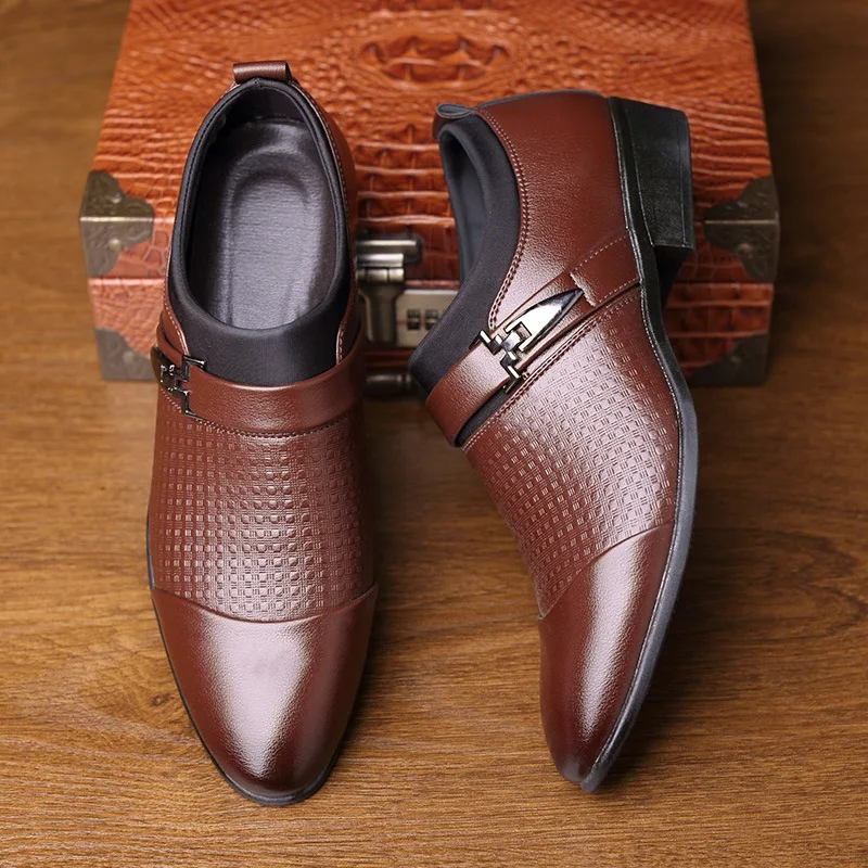 

Hot New British Men's Slip On Split Leather Pointed Toe Shoe Men Dress Shoes Business Wedding Oxfords Formal Shoes For Male