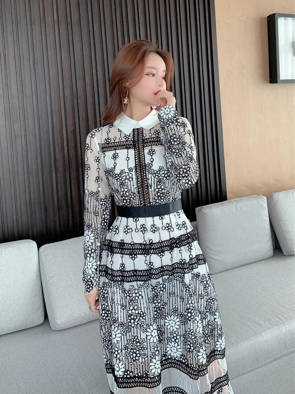 Self-Portrait Style Long Sleeve Daisy Flower Embroidery Mesh Maxi Dress 2019 Autumn Women Turn Down Collar Sequins |
