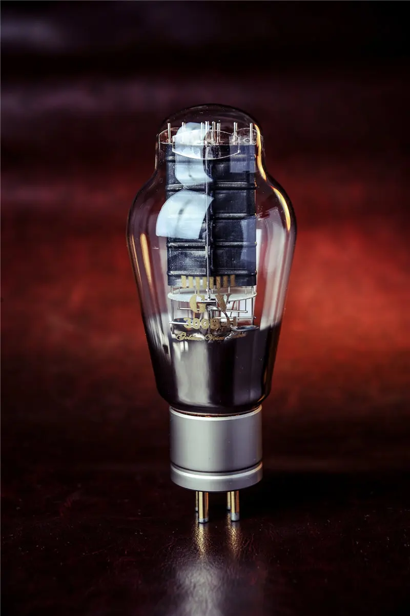 Вакуумная трубка WE300B с золотым голосом |