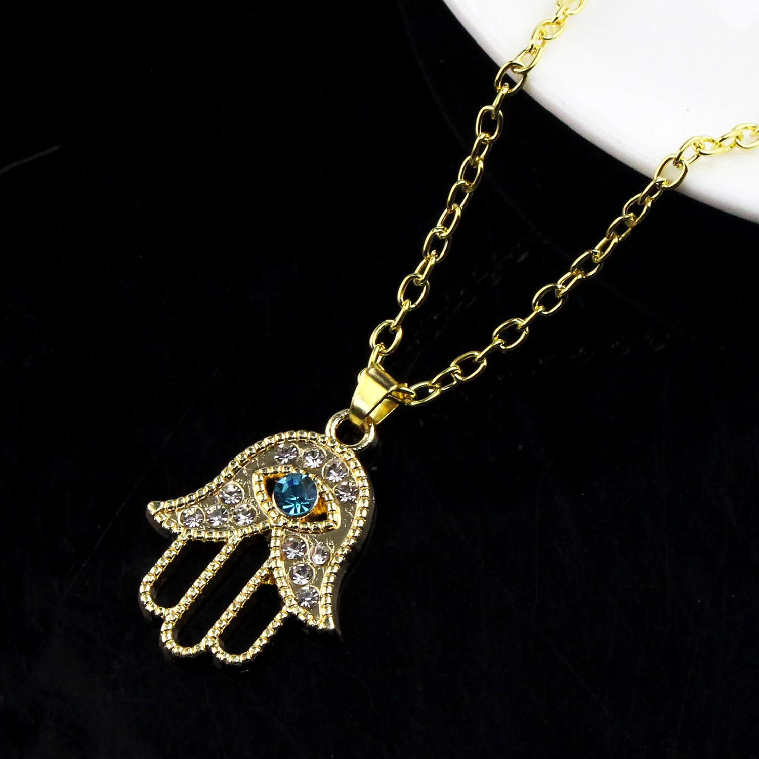 

1PC Turkish Crystal Evil Eye Hand Hamsa Pendant Necklace Womens Color Jewelry Hollow Out Clavicle Link Chains