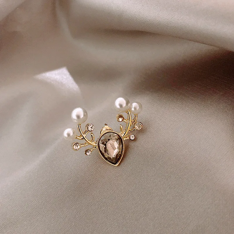 Золотая Брошь Стразы и жемчуг в виде лося рождественские булавки для женщин