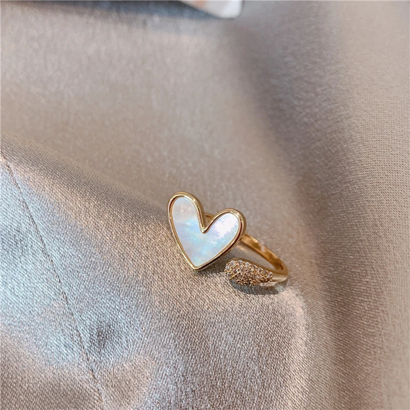 

2022 Korean New Heart Shape Micro Inlaid Zircon Jewelry High Quality Crystal Agate Love Ring Size Adjustable Ring