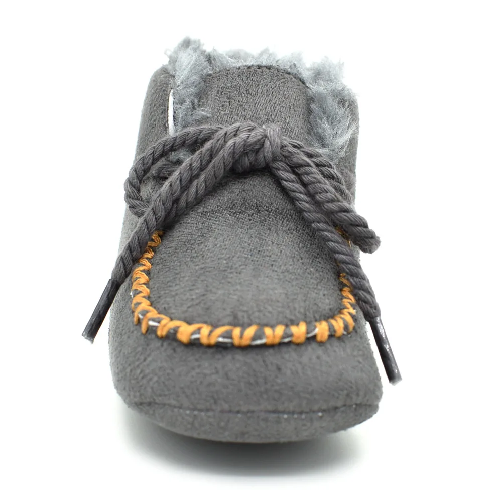 Ботинки детские осенне-зимние теплые с мягкой подошвой |