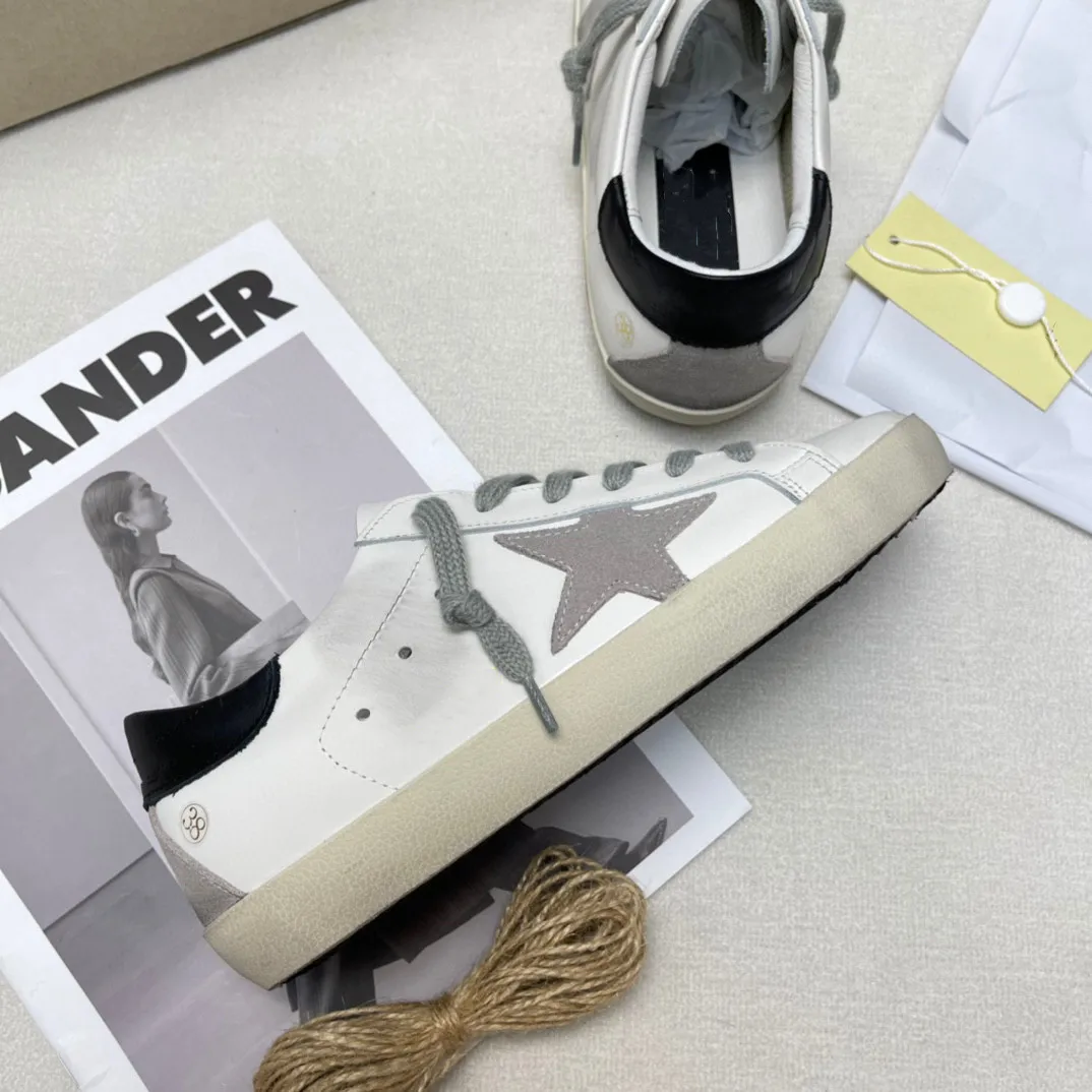 

Luxury Designer spring and autumn women's shoes lovers casual shoes sequins sports shoes old small dirty shoes net name shoes