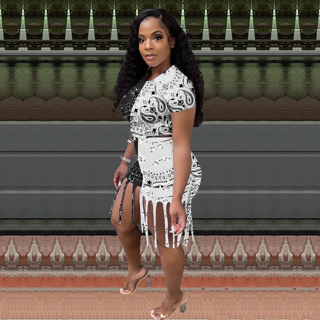 

Chocomist Two-pieces Fashion Paisley Print Women Short Set ZH8531