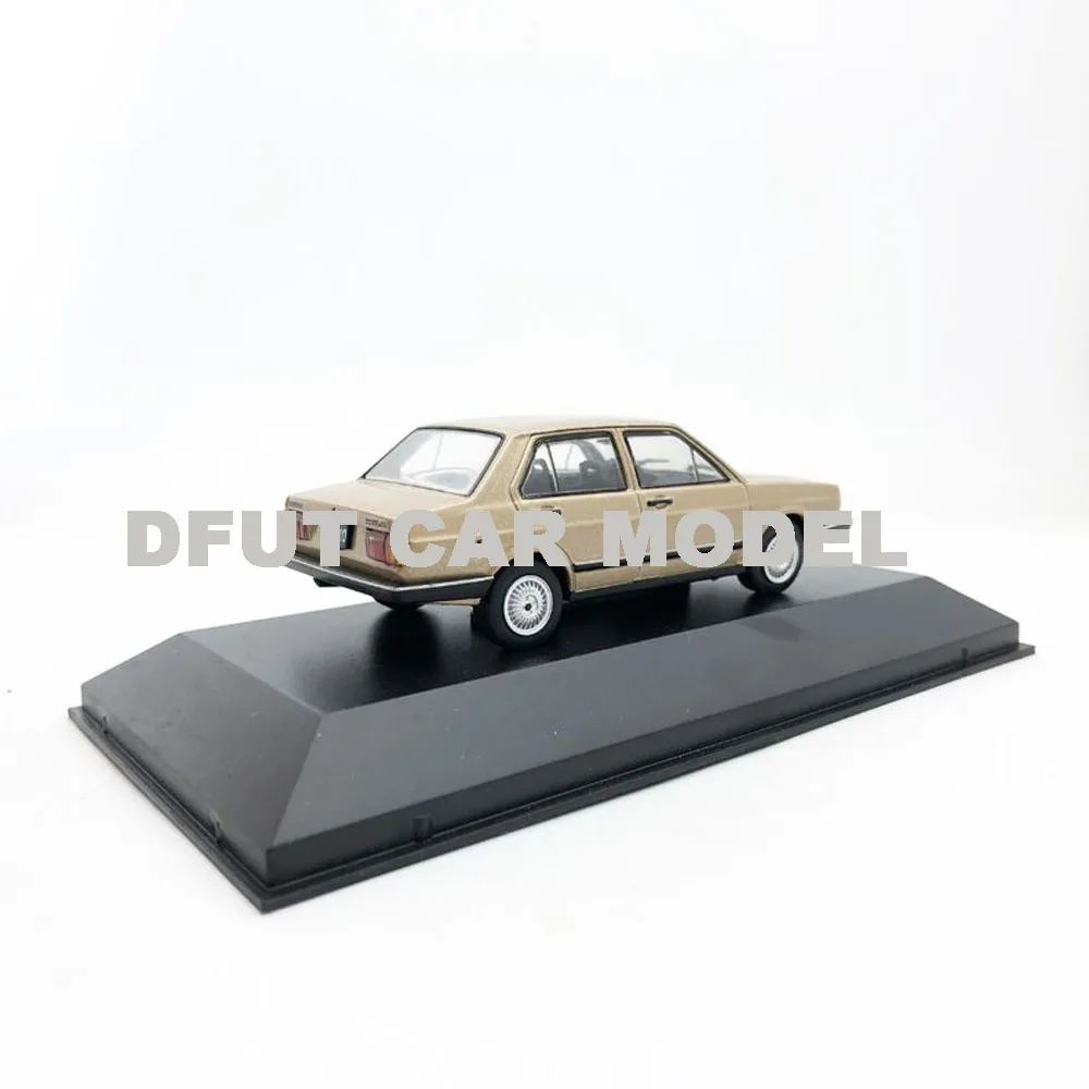 1:43 сплав GACEL GL 1983 игрушка модель гоночной машины детских автомобилей