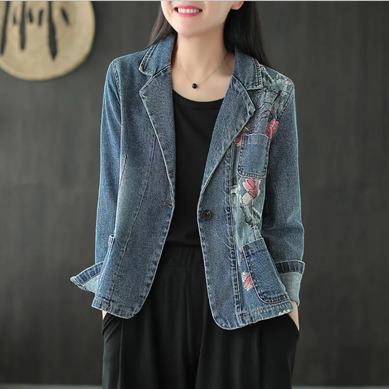 

Женская джинсовая куртка с цветочным принтом, свободная винтажная куртка из денима с отложным воротником и длинным рукавом, s947, весна-осень ...