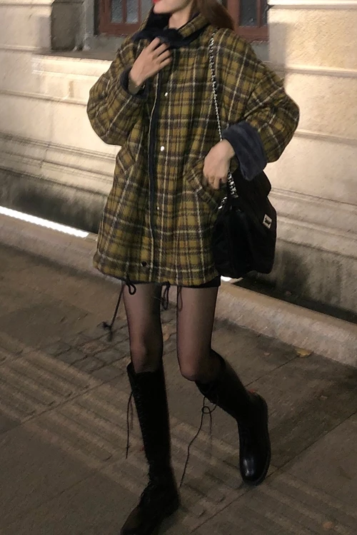

Warm High Collar Retro Plaid Stitched Woolen Jacket Women's Winter Korean Version Thickened Long Sleeve Small Woolen Jacket