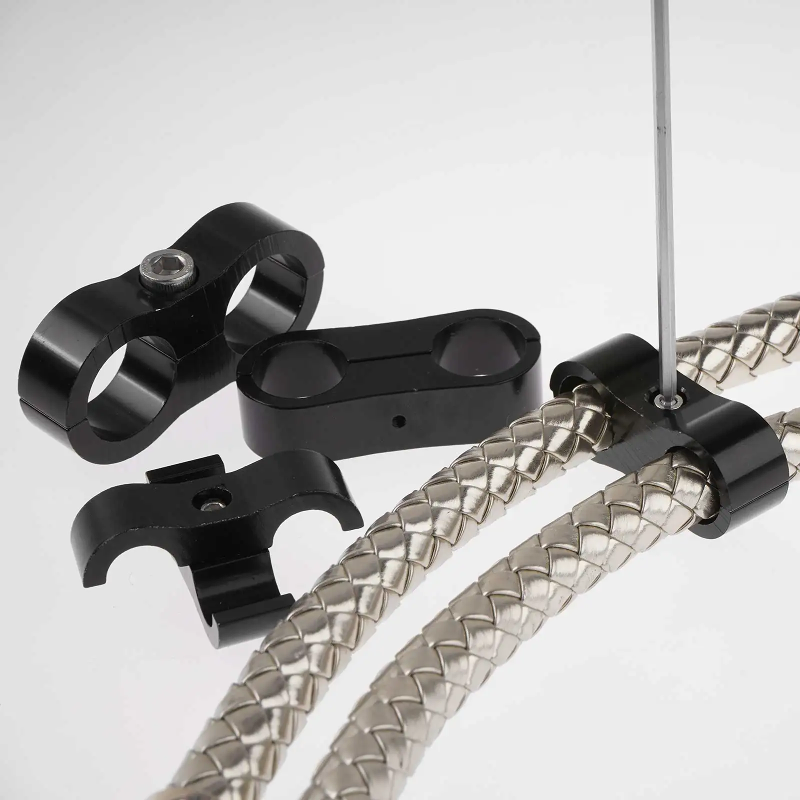 

1 Divider Line Separator Clamp Fuel Oil Pipe Fixing Clip Cars Underhood Hoses Separating Clamps Aluminum Alloy Tube End Fittings