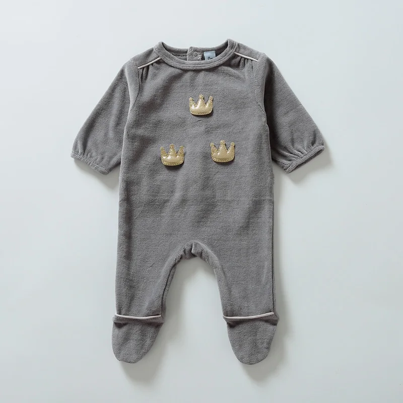 Комбинезон детский с длинным рукавом из велюра короной