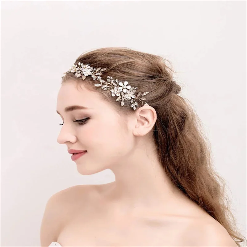 

Женская повязка на голову из металлического сплава, с жемчугом и кристаллами