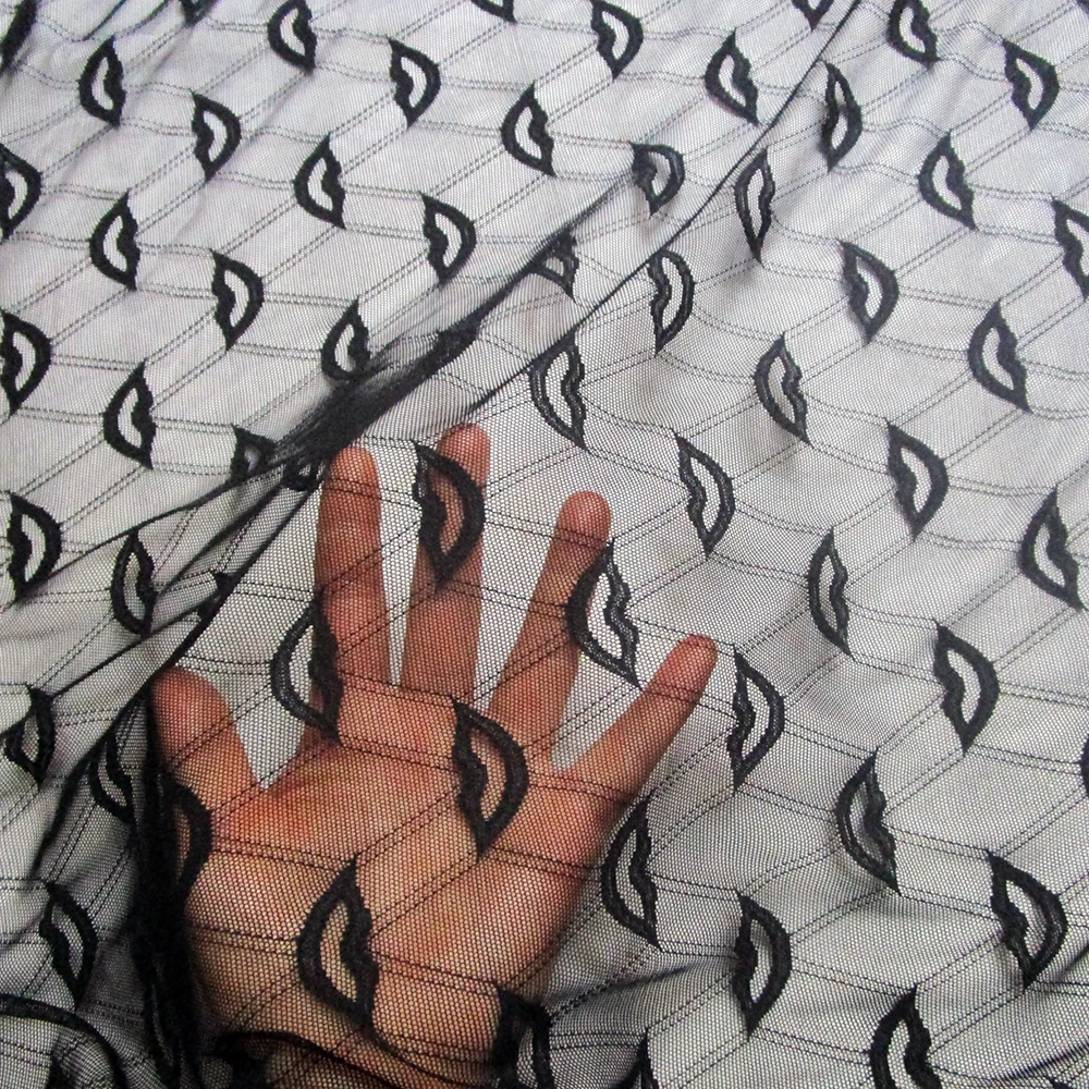 Новинка французское привлекательное кружевное белье стрейч с губами из