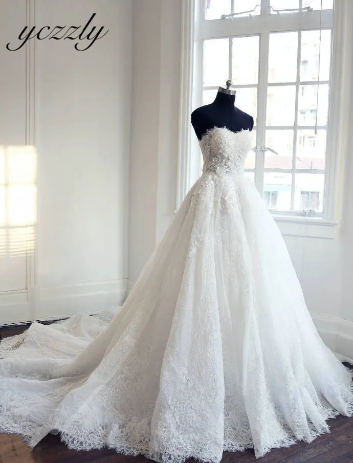 Gorgeous Ball Gown Sweetheart Long Lace Wedding Dresses 2019 Sleeveless Appliques Crystal Gowns Robe Mariage RW307 | Свадьбы и