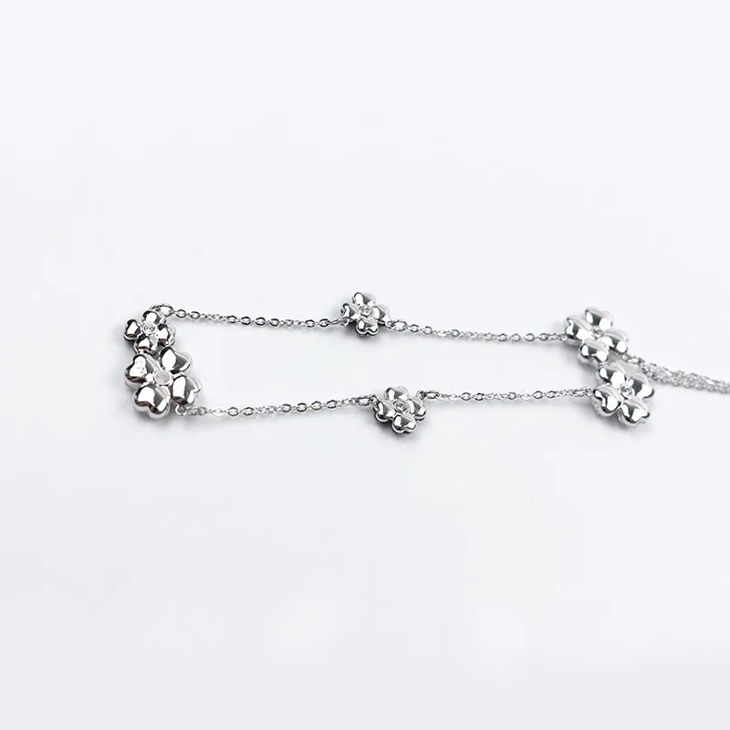 Swarovski элемент черный и белый клевер кристалл луч ожерелье немейнстрим женщин ожерелье в виде цветка