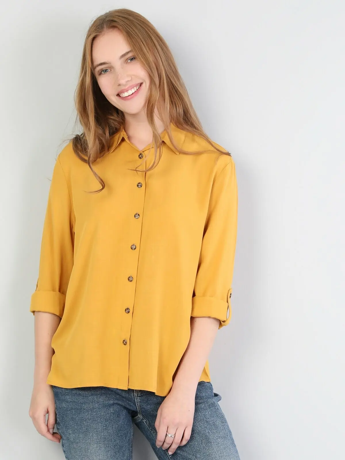 

Woman Long Sleeve Shirt CL1044956