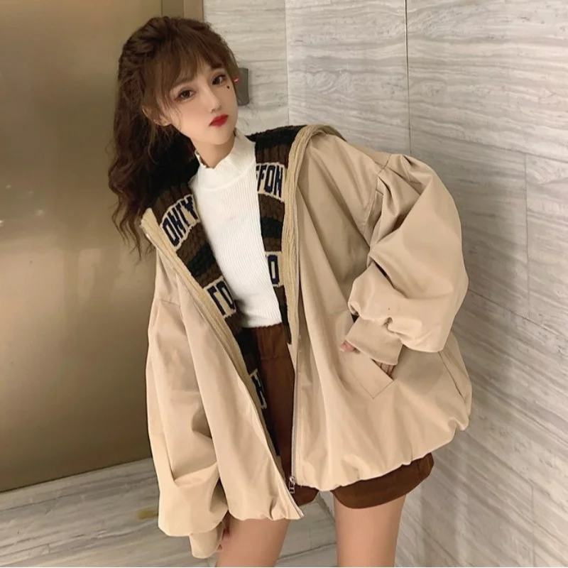 Женская хлопковая куртка с воротником-лодочкой свободного покроя | одежда