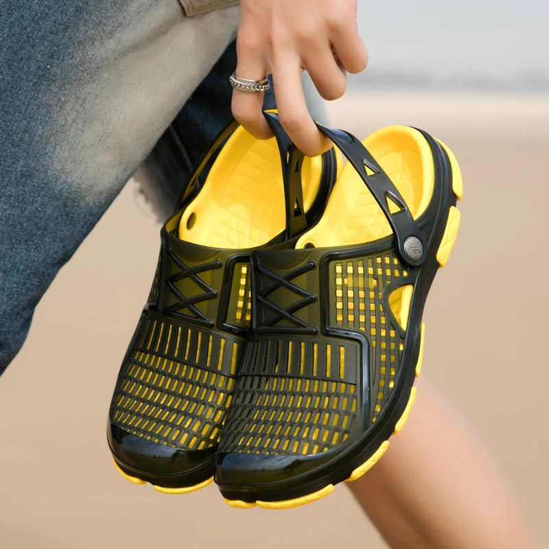 

2021 New Men Sandals Non-slip Summer Flip Flops High Quality Outdoor Beach Slippers Casual Shoes Cheap Men's shoes Water Shoes
