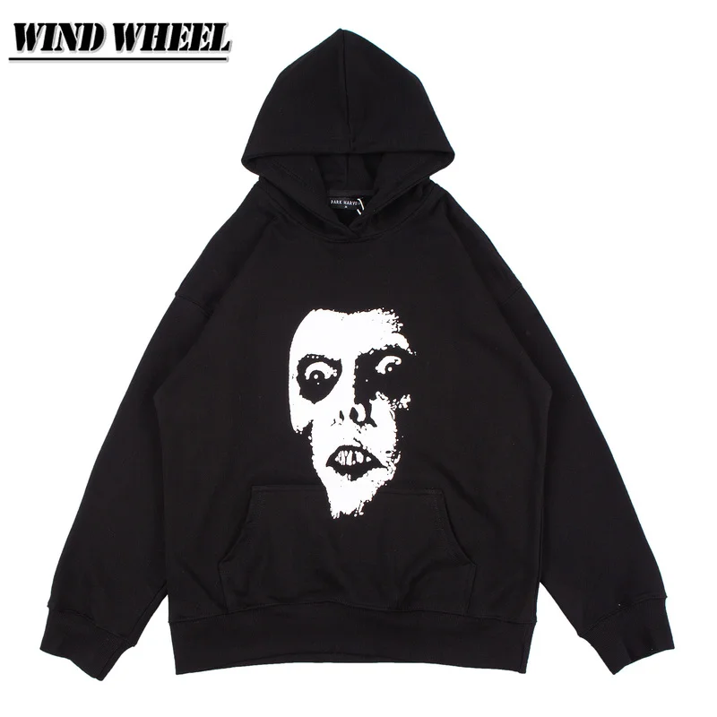 

Hoodies & Sweatshirts