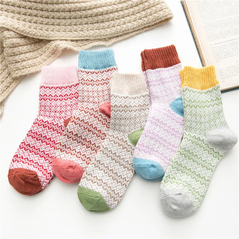 

Instime 5 Pairs / Pack Kawaii Women Socks Crew Grid Wave Dot Wool Cotton