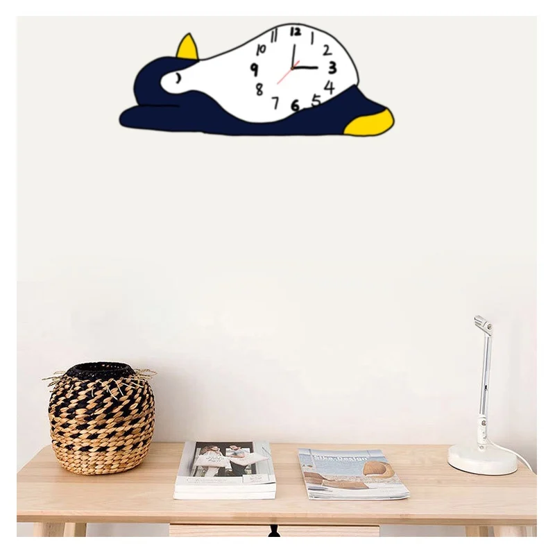 

Mute Wall Clock Penguin Bedroom Clock Modern Minimalist Cartoon Quartz Clock Creative Hanging Cool Family Clock