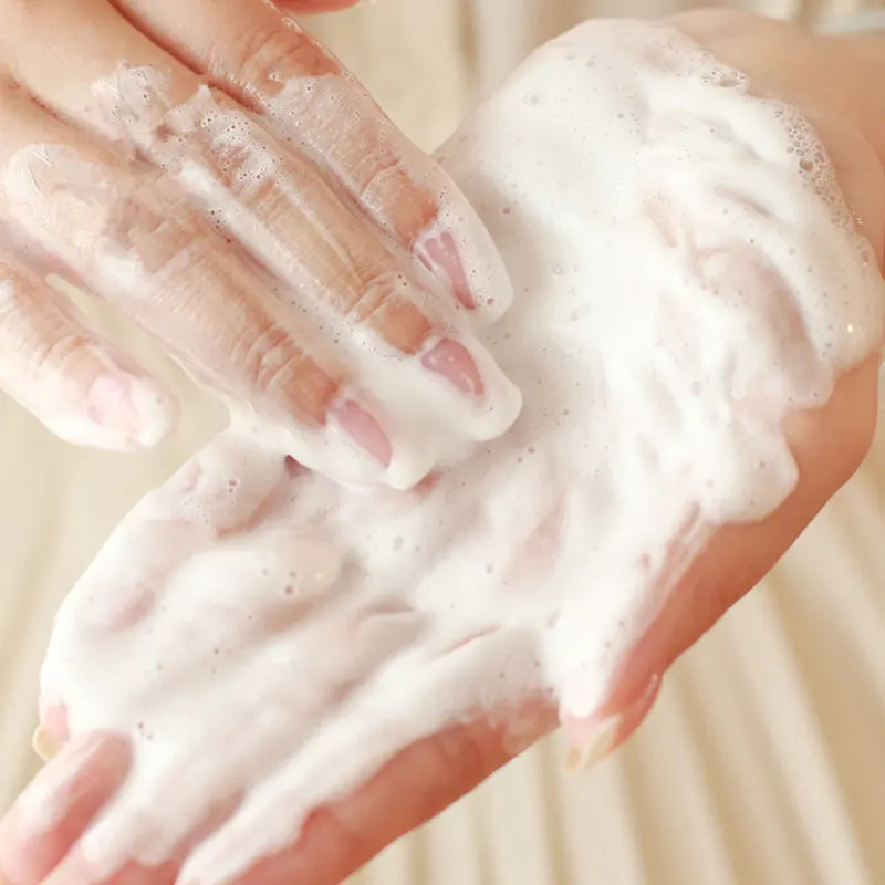 Очищающее средство для лица с молоком питательное очищающее пена увлажнение