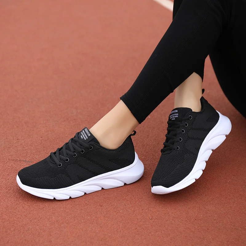 

New Women Sport Shoes Lightweight Men Running Shoes Air Mesh Sneakers Gray Pink Non Slip Footwear Breathable Jogging Sneakers