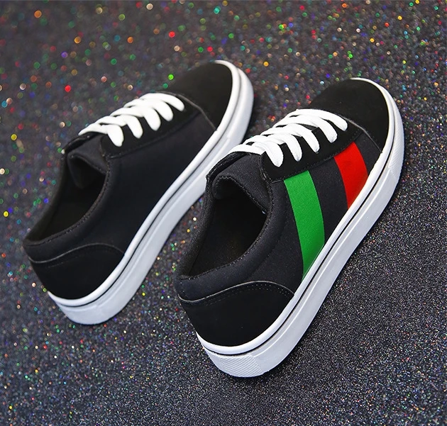 

Women's shoes 2019 spring and summer new Korean students color matching canvas shoes women's flat shoes wild white shoes