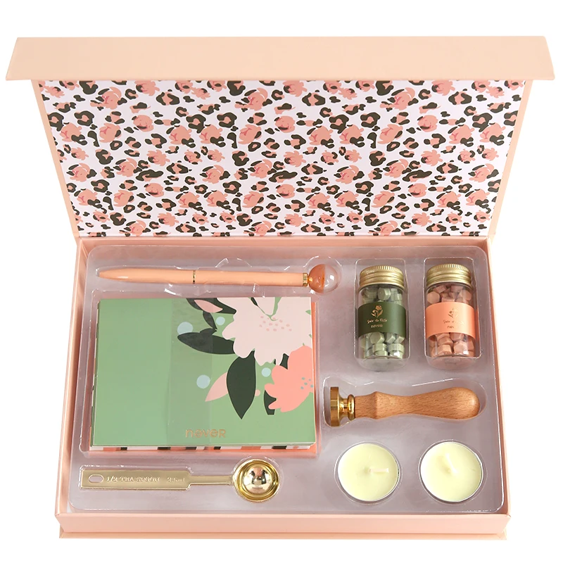 

Never Leopard Grain Christmas Gift Stationery Flower Fire Paint Seal Wax Seal Stamp Envelope Greeting Card Set Gift Box Package