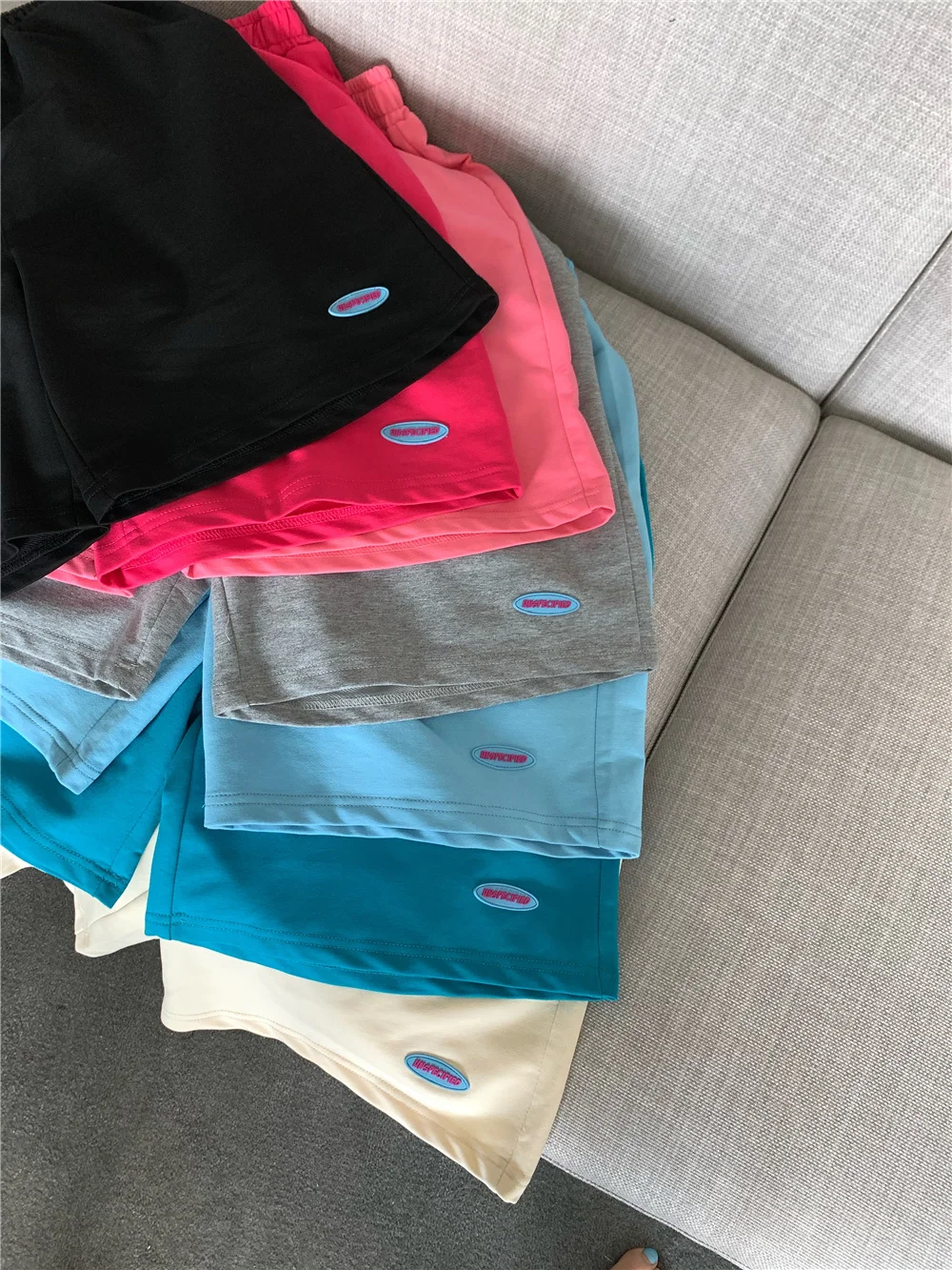 Однотонные повседневные спортивные шорты новинка 2021 летние прямые брюки-трубы с