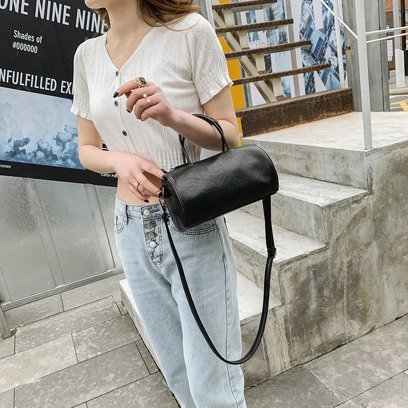 

High-end pillow bag 2020 new foreign fashion handbag wild ins single shoulder messenger casual cylindrical bag
