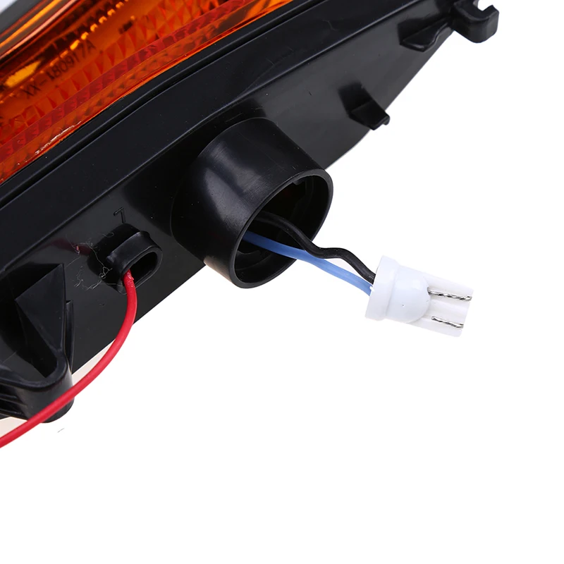 

2 Pcs Car Front Bumper Side Marker LED Light Left Right Turn Signal Indicator Lamp Red/Blue Light Color For Honda Civic 16-18