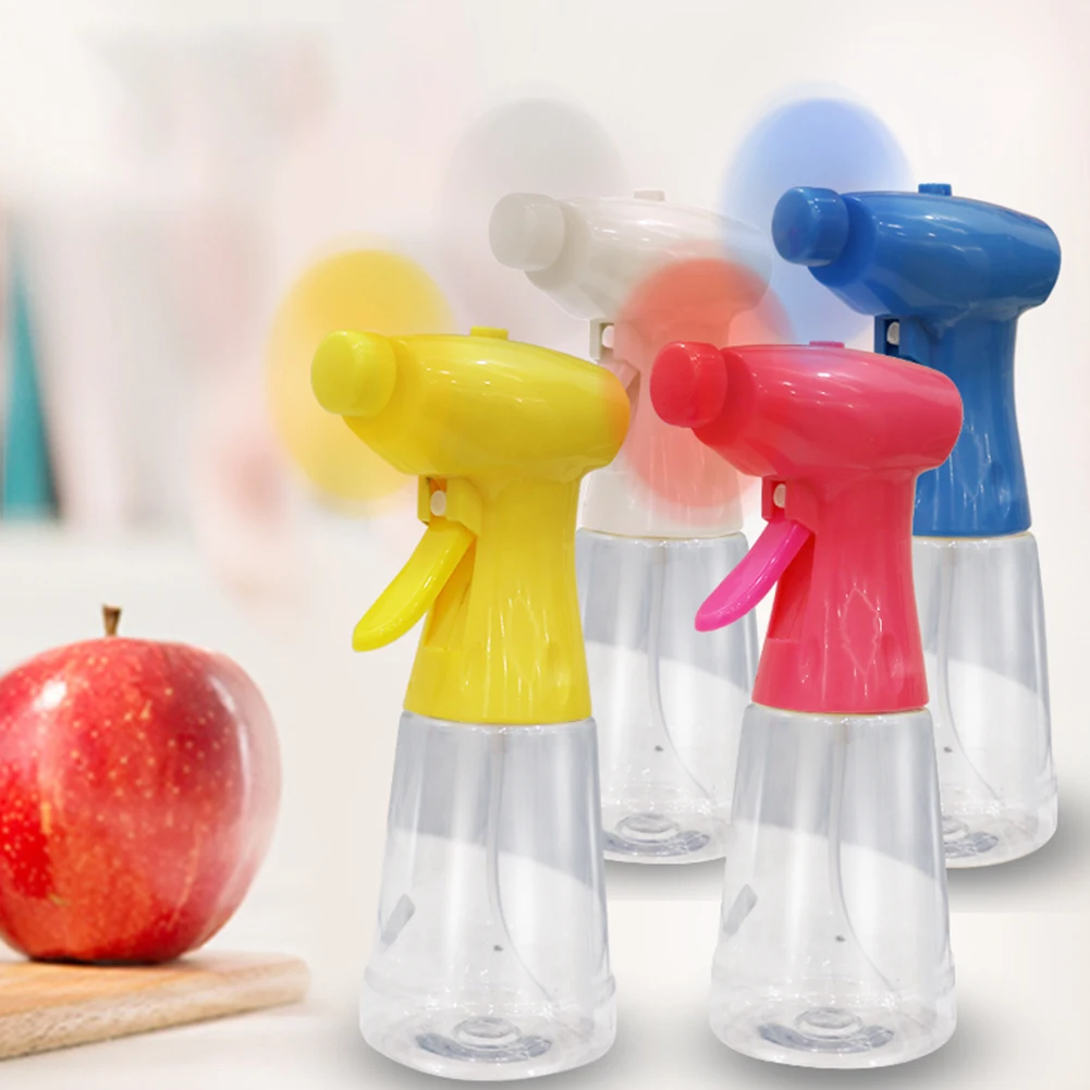 

Plastic Water Spray Mist Fan Handheld Portable Water Bottle Sprayer Cooling Fan for Outdoor Activities Running Camping