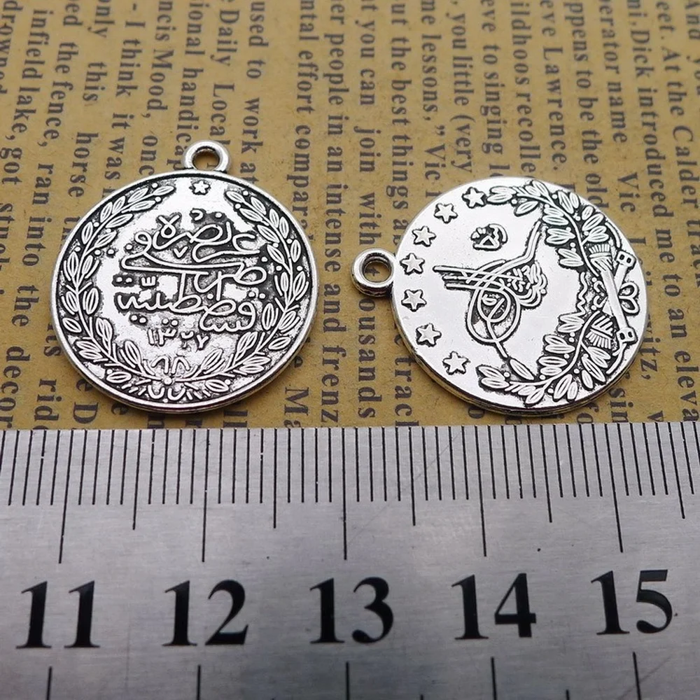 

80pcs Leaf Pattern Coin Charms 22mm x 25mm DIY Jewelry Making Pendant Antique Silver Color