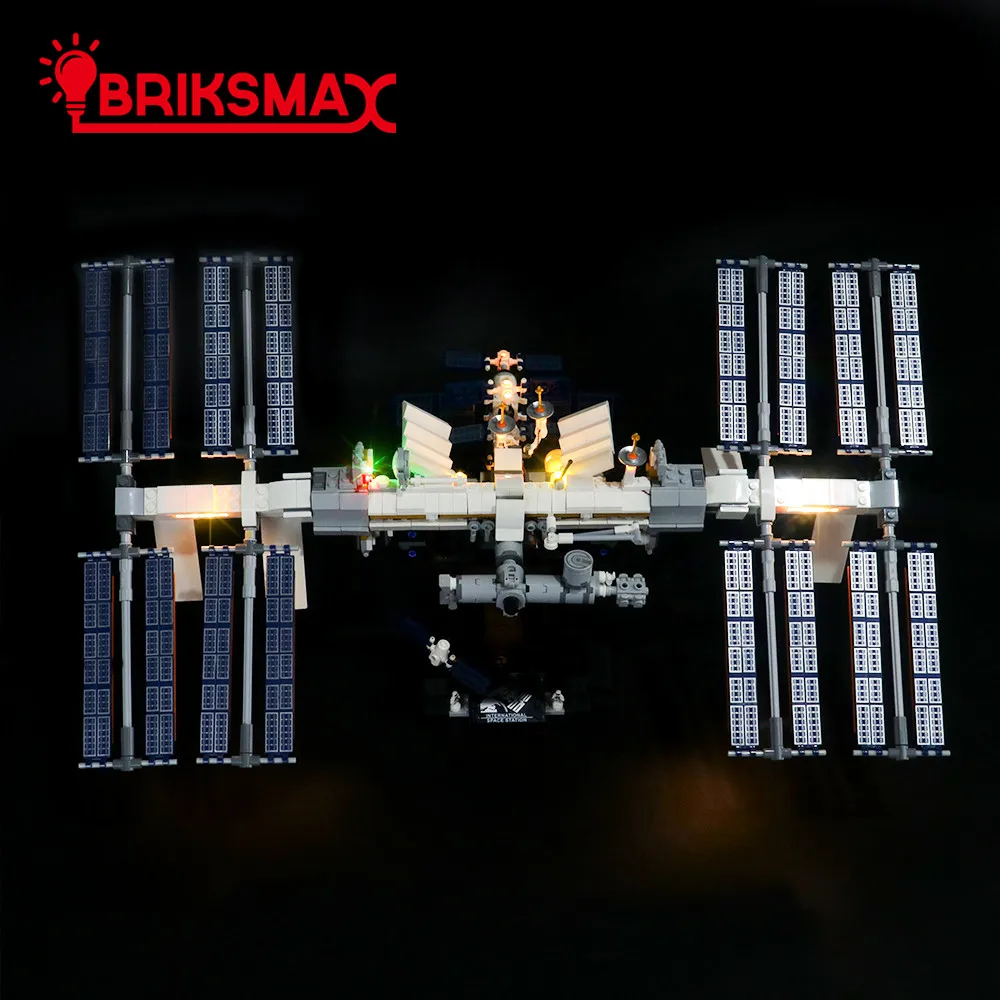 Комплект светодисветильник BriksMax для Международной космической станции серии 21321