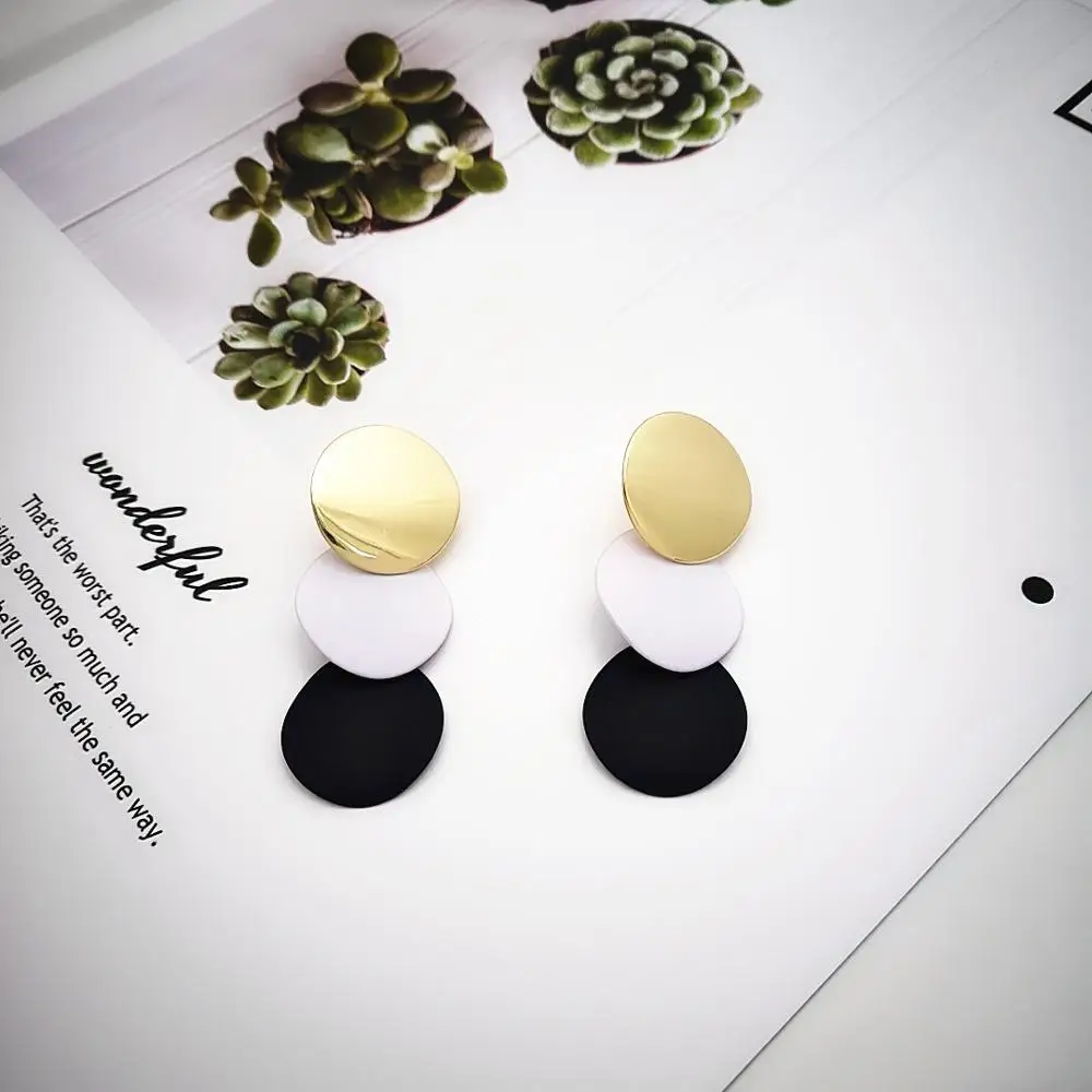 Модные женские серьги золотого цвета с резиновым покрытием белые темно синие